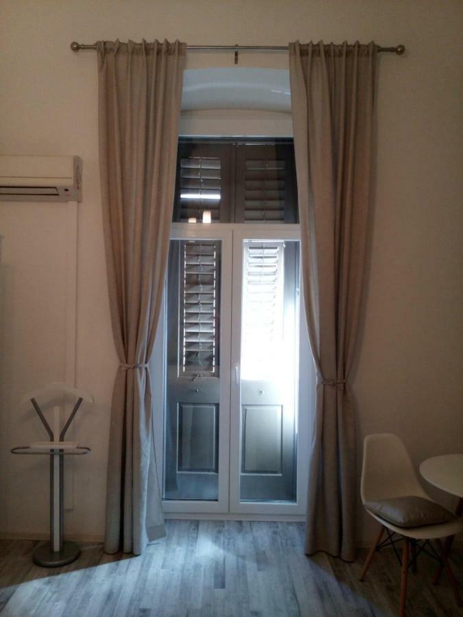 Studio In Pula Center ภายนอก รูปภาพ