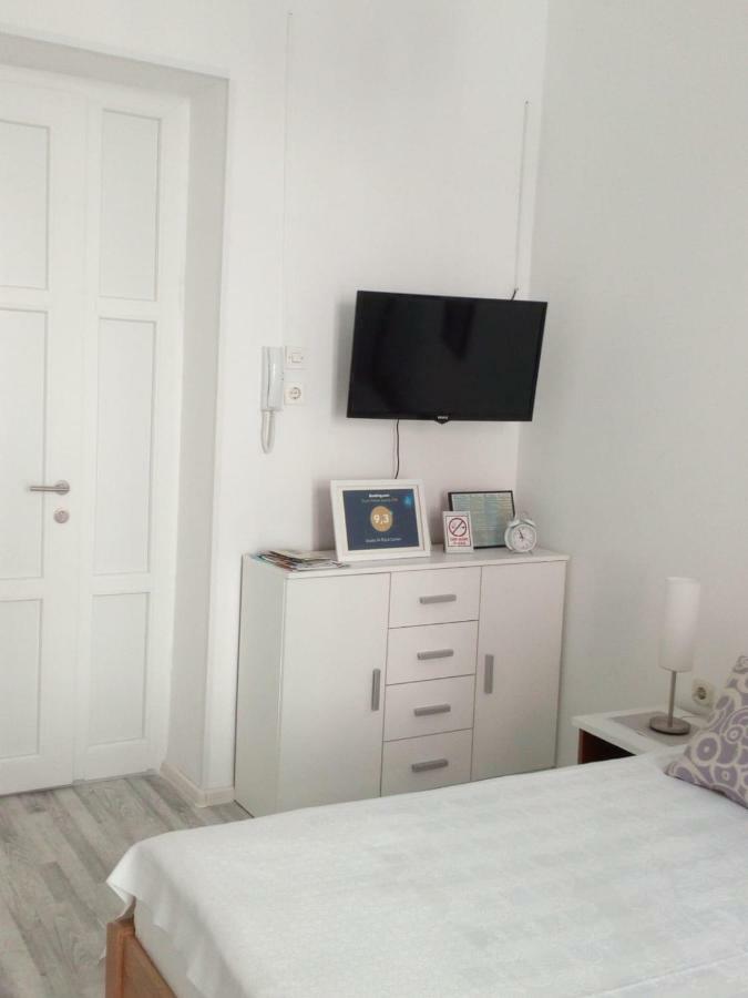 Studio In Pula Center ภายนอก รูปภาพ