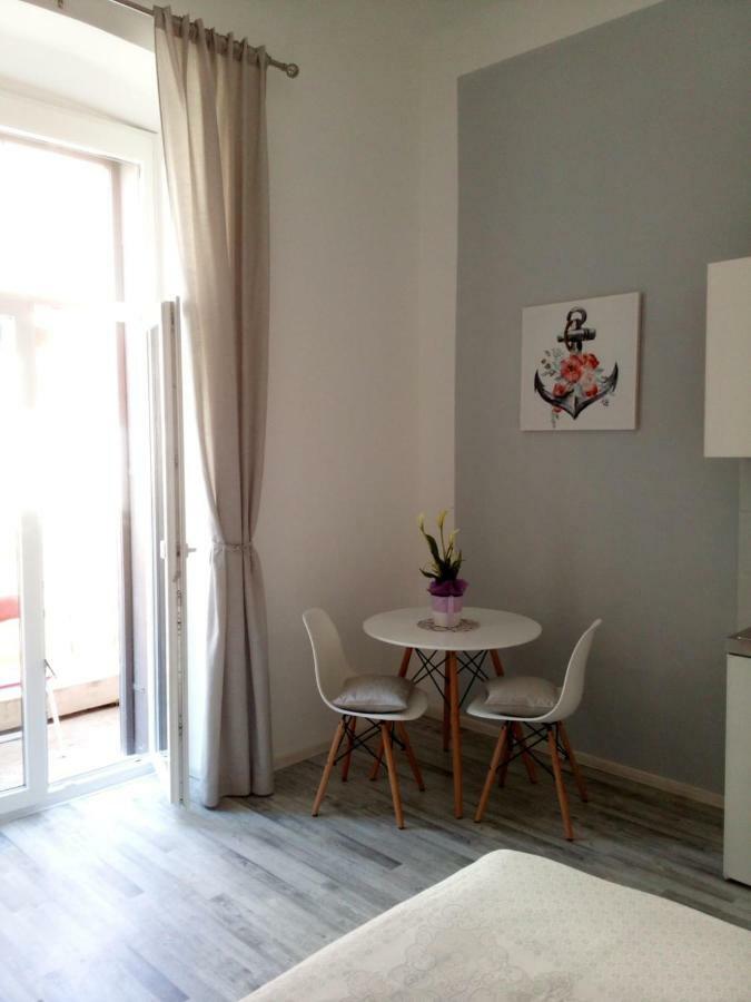 Studio In Pula Center ภายนอก รูปภาพ