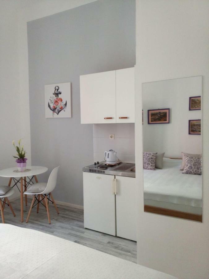 Studio In Pula Center ภายนอก รูปภาพ